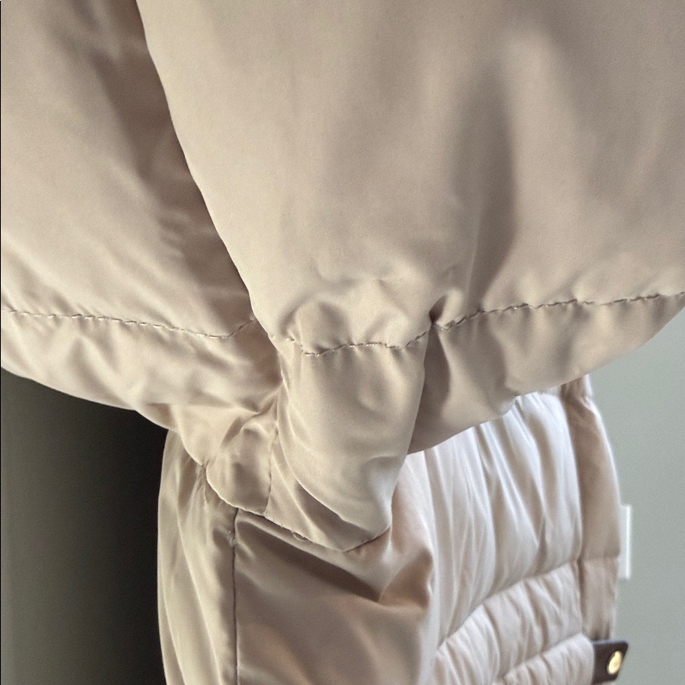 Lauren/Ralph Lauren Women's Beige Puffer Coat with Faux Fur Hood - Picture 13 of 16